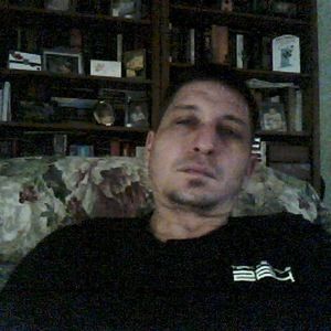 Meet your Posher, Adam